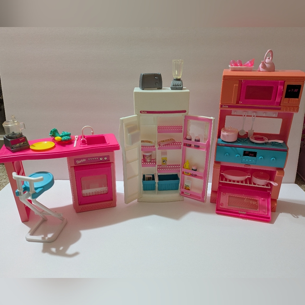 Barbie So Much To Do Kitchen Playset 1995
